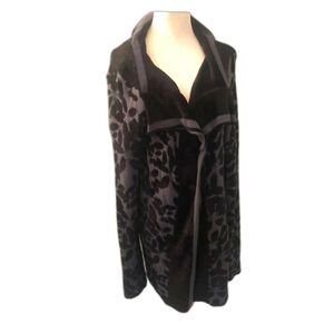 [Tricot Chic] Black and Gray Print Cardigan Sz: 8 🖤
